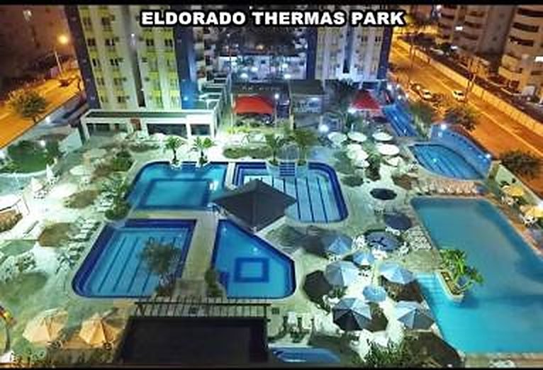 Eldorado Thermas Park visto de cima à noite